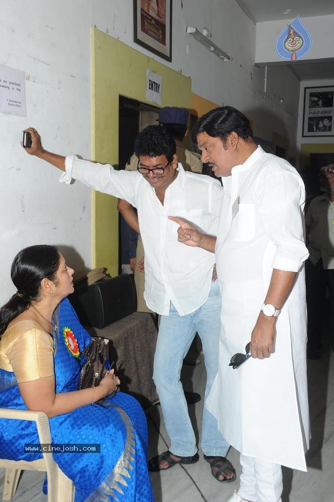 Maa Elections Polling 01 - 5 / 130 photos