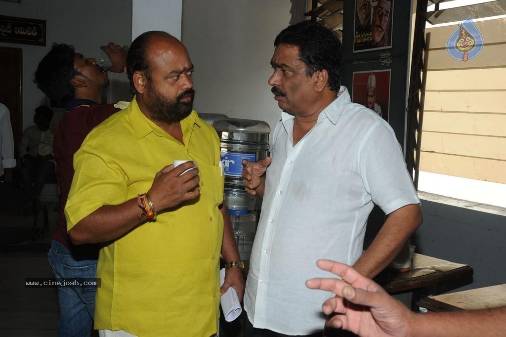 Maa Elections Polling 01 - 39 / 130 photos