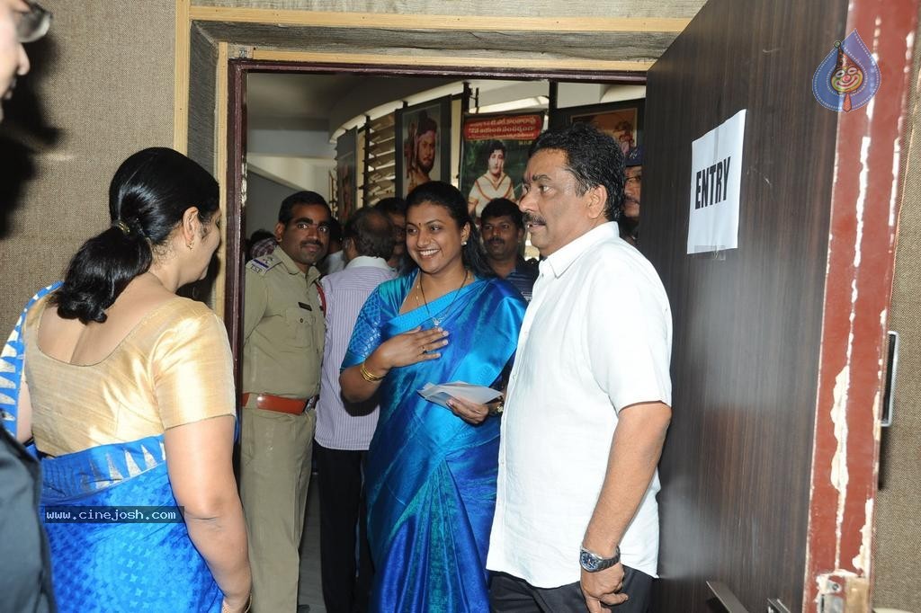 Maa Elections Polling 03 - 14 / 63 photos