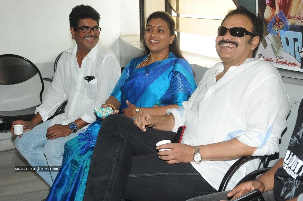 Maa Elections Polling 03 - 25 / 63 photos