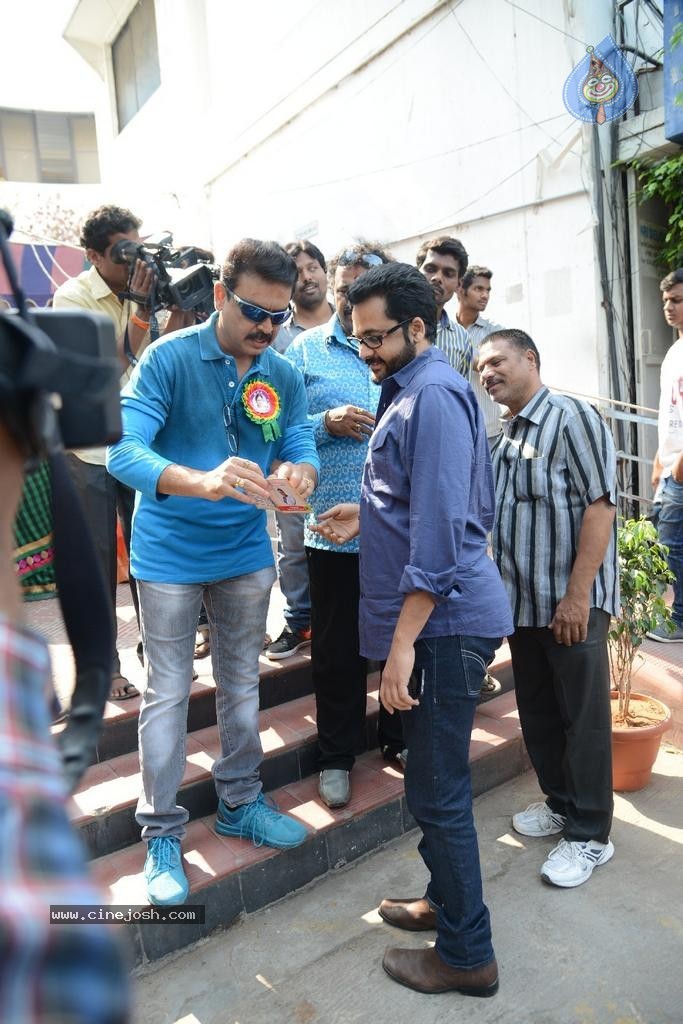 Maa Elections Polling 04 - 77 / 100 photos