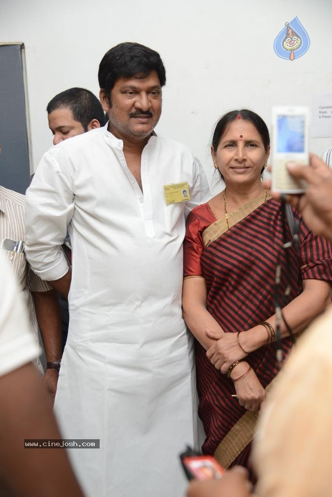 Maa Elections Polling 04 - 96 / 100 photos