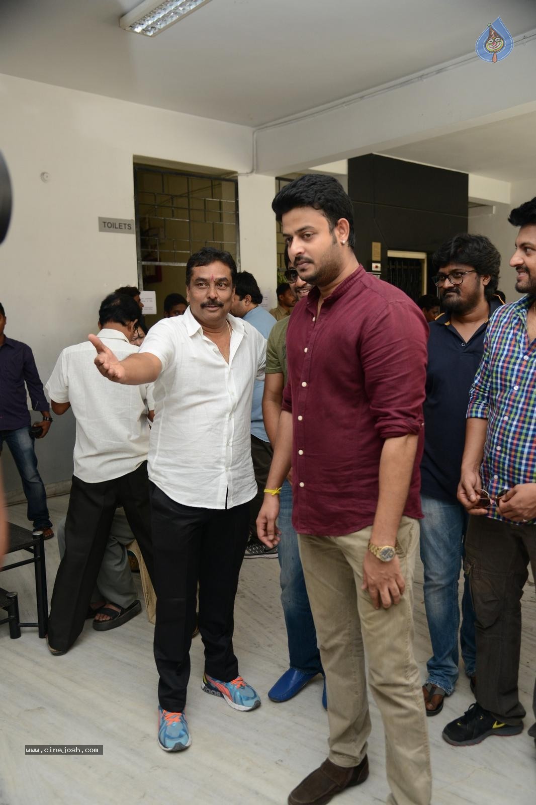 Maa Elections Polling 05 - 183 / 247 photos