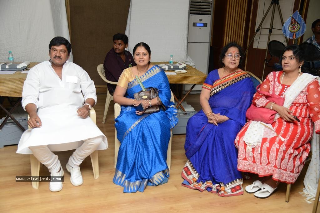 Maa Elections Polling 06 - 88 / 138 photos