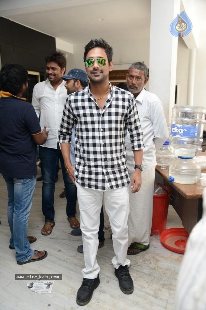 Maa Elections Polling 06 - 111 / 138 photos