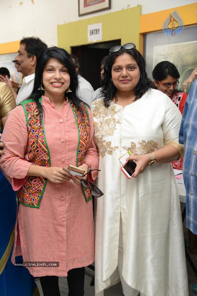 Maa Elections Polling 06 - 120 / 138 photos