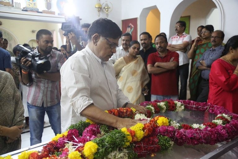 Mada Venkateswara Rao Condolences Photos 1 - 41 / 42 photos