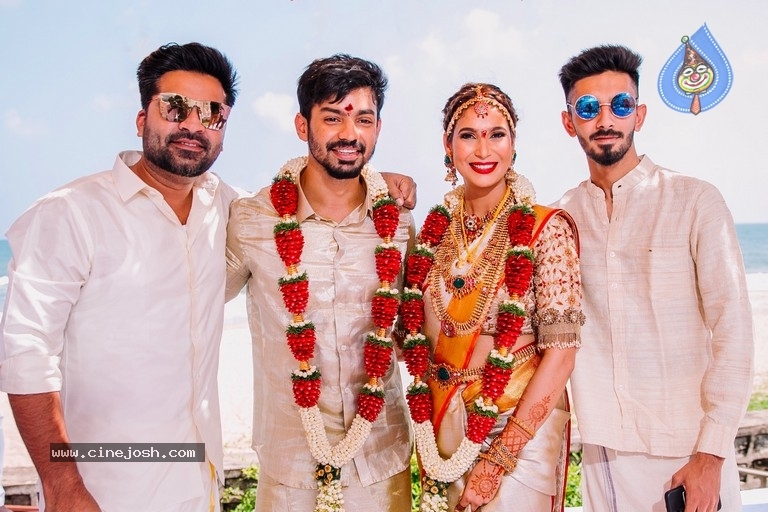 Mahat Raghavendra - Prachi Mishra Wedding Photos - 4 / 13 photos