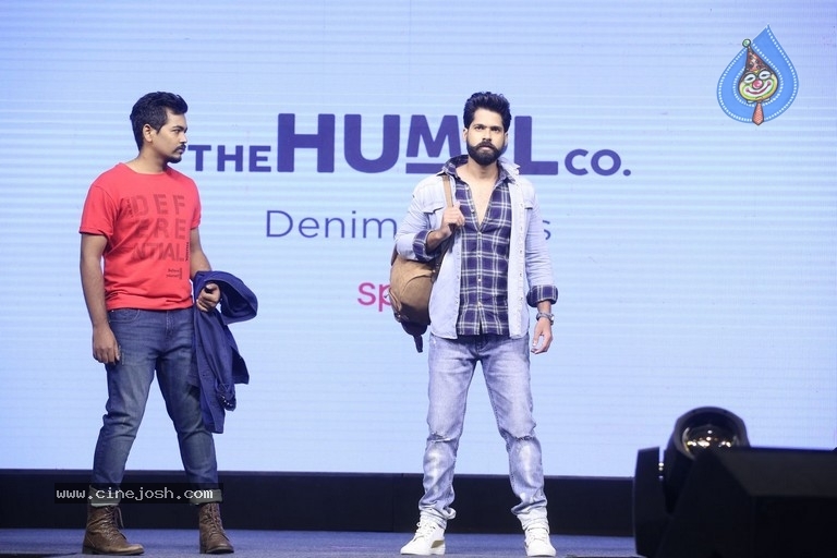 Mahesh Babu The Humbl Co. Launch - 25 / 39 photos