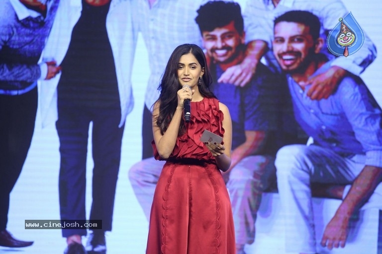 Mahesh Babu The Humbl Co. Launch - 37 / 39 photos