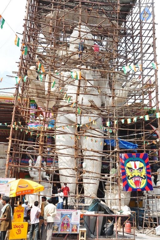 Making of Khairatabad Ganesh 2015 Photos - 4 / 59 photos