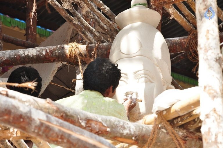 Making of Khairatabad Ganesh 2015 Photos - 44 / 59 photos