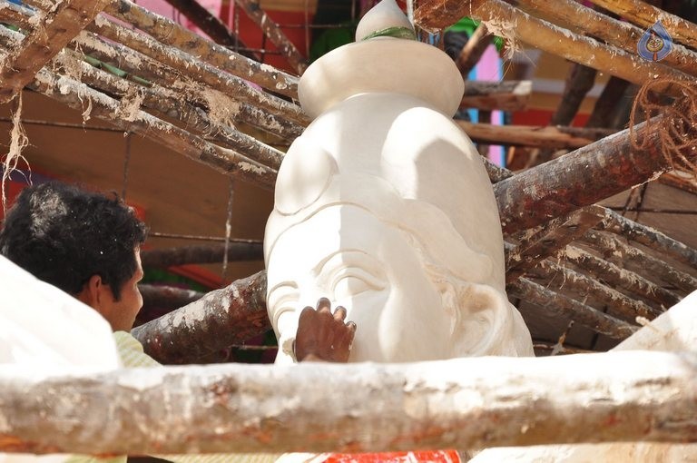 Making of Khairatabad Ganesh 2015 Photos - 57 / 59 photos