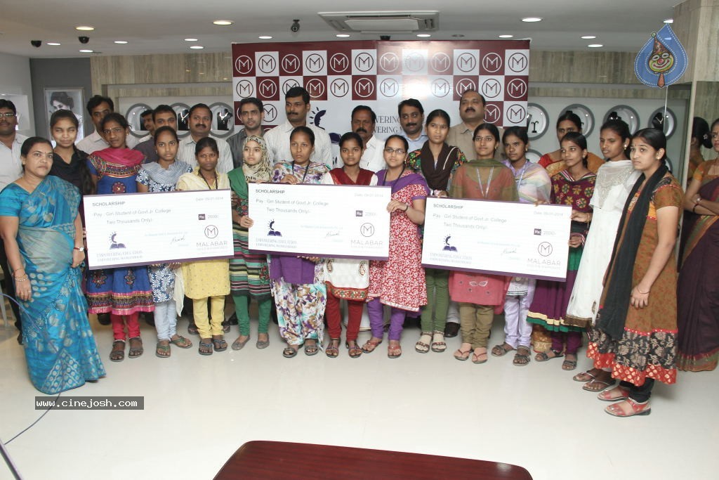 Malabar Gold Scholarships For Poor Girls Students - 15 / 30 photos