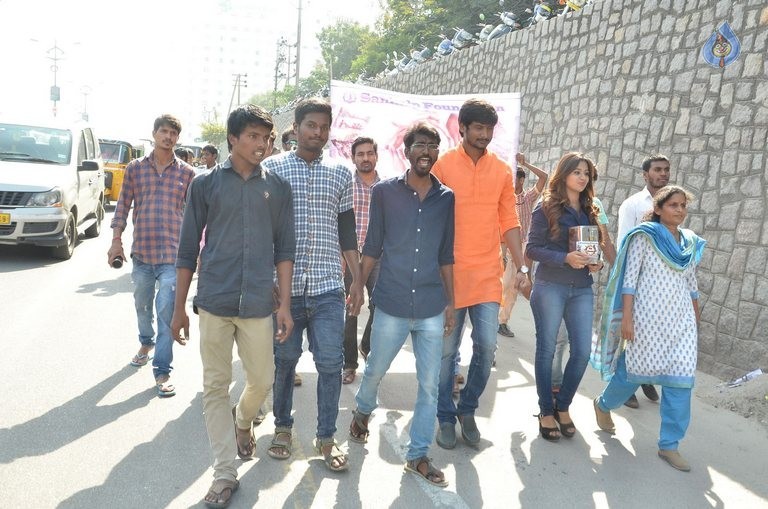 Manali Rathod For Mana Madras Kosam Cause - 21 / 53 photos
