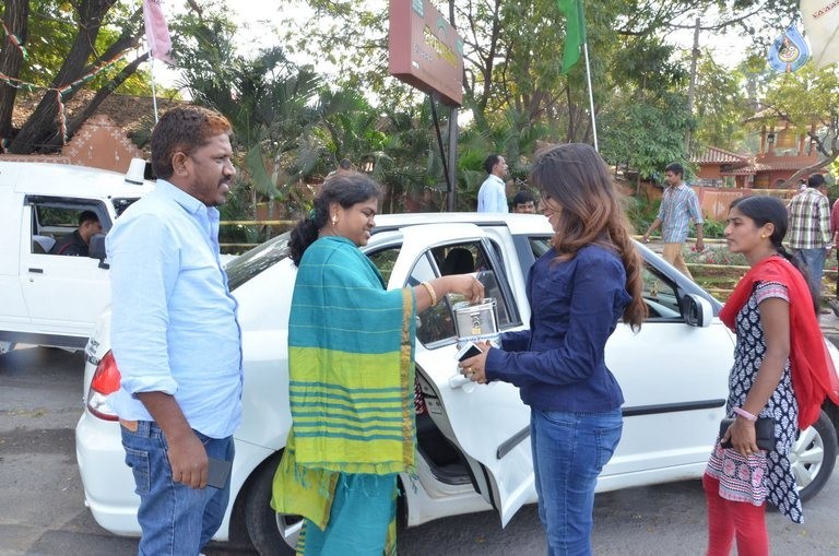 Manali Rathod For Mana Madras Kosam Cause - 26 / 53 photos