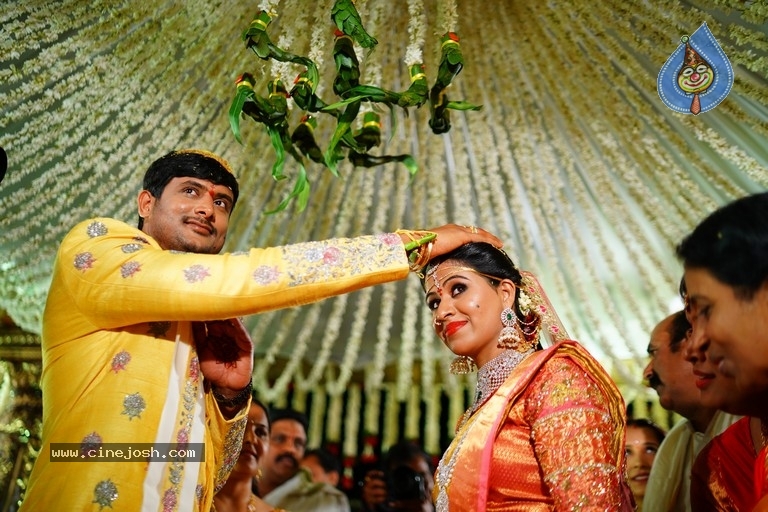 Manali Rathod Wedding Photos - 28 / 78 photos