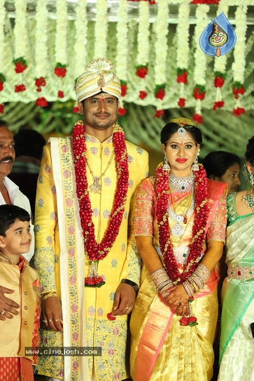 Manali Rathod Wedding Photos - 33 / 78 photos