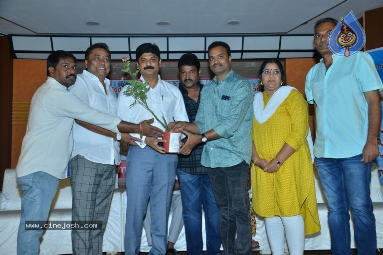 Manam Saitham Press Meet - 18 / 36 photos