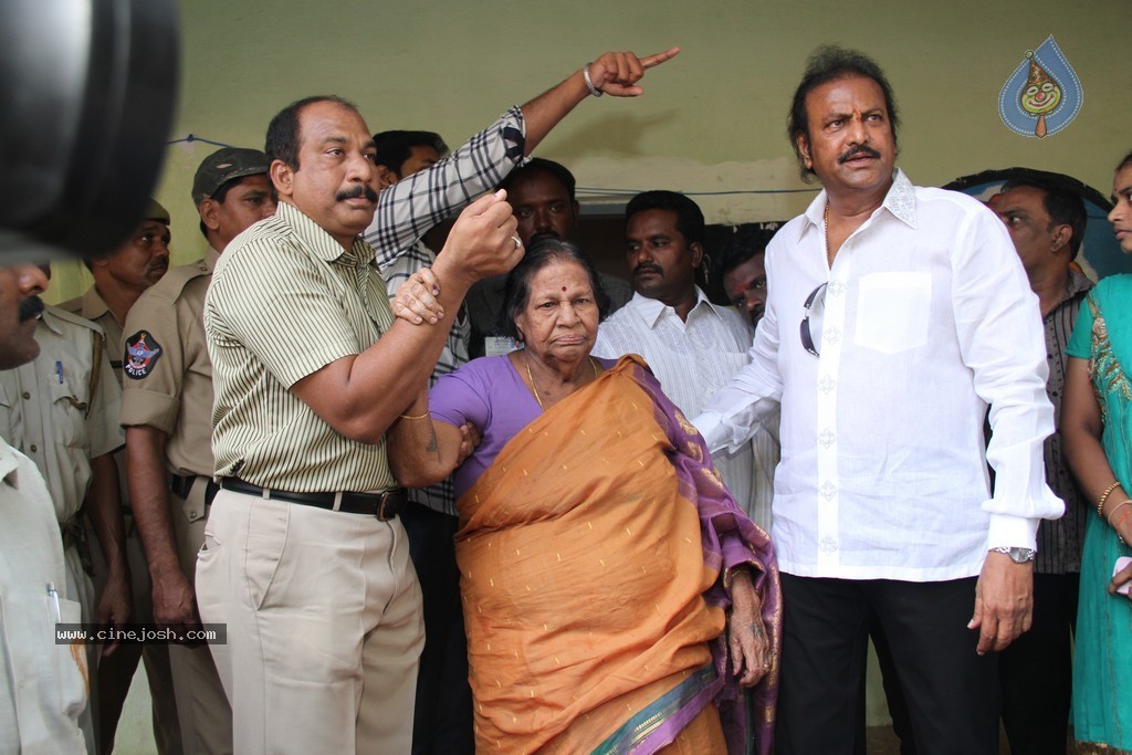 Manchu Family Members Casting Their Votes  - 2 / 14 photos