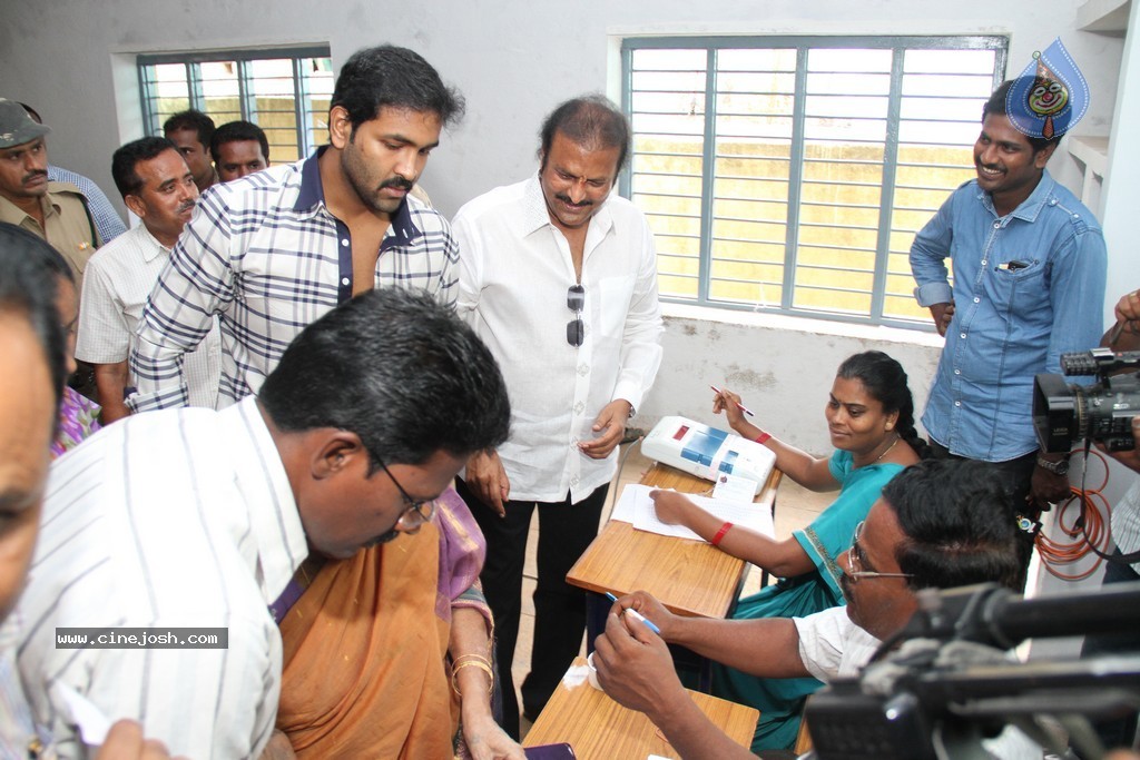 Manchu Family Members Casting Their Votes  - 8 / 14 photos