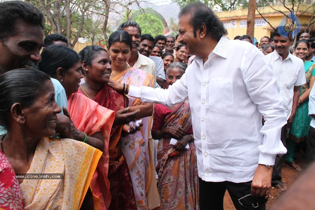 Manchu Family Members Casting Their Votes  - 9 / 14 photos