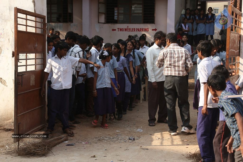 Manchu Lakshmi Participates in Swachh Bharat - 45 / 91 photos