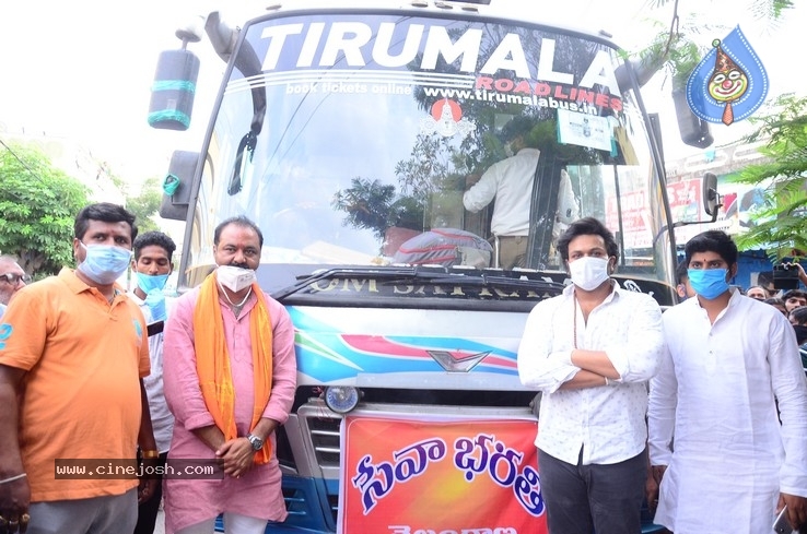 Manchu Manoj Arranged Buses  - 7 / 12 photos