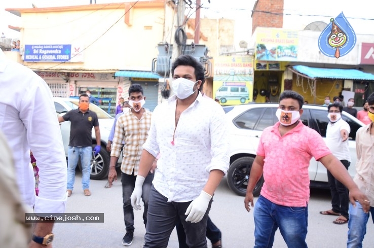 Manchu Manoj Arranged Buses  - 9 / 12 photos