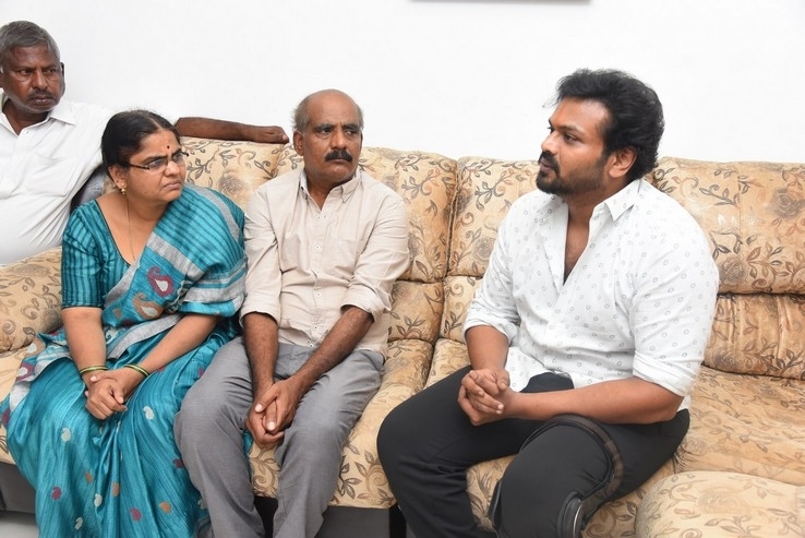 Manchu Manoj Meets Disha Family - 3 / 5 photos