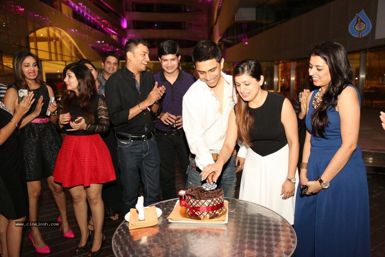 Manish and Rekha Wedding Anniversary Party - 11 / 127 photos