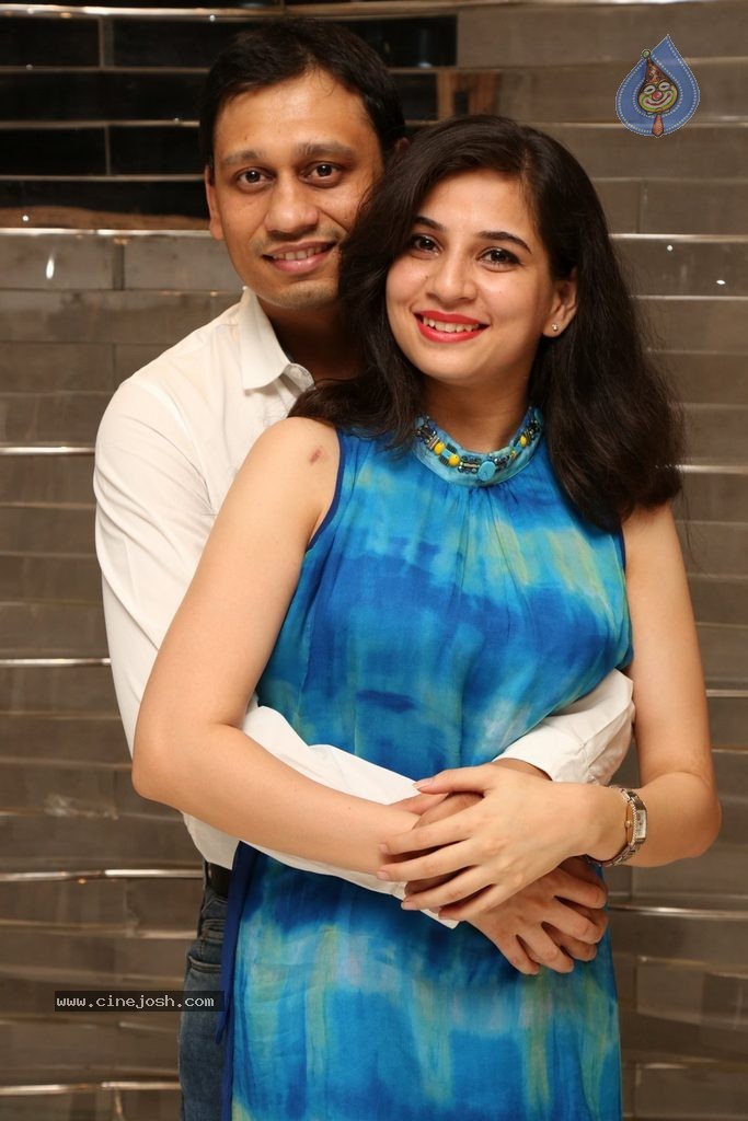 Manish and Rekha Wedding Anniversary Party - 51 / 127 photos