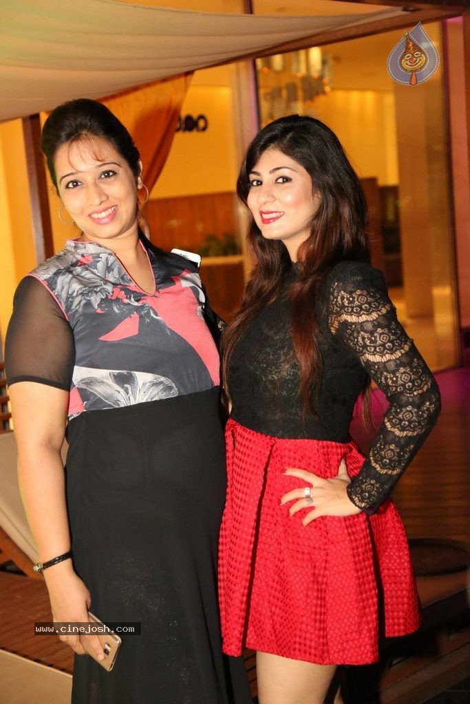 Manish and Rekha Wedding Anniversary Party - 54 / 127 photos