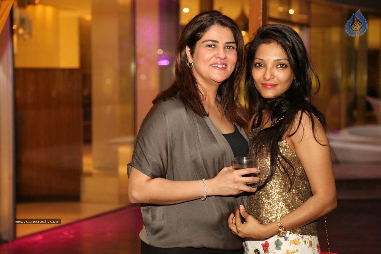 Manish and Rekha Wedding Anniversary Party - 69 / 127 photos