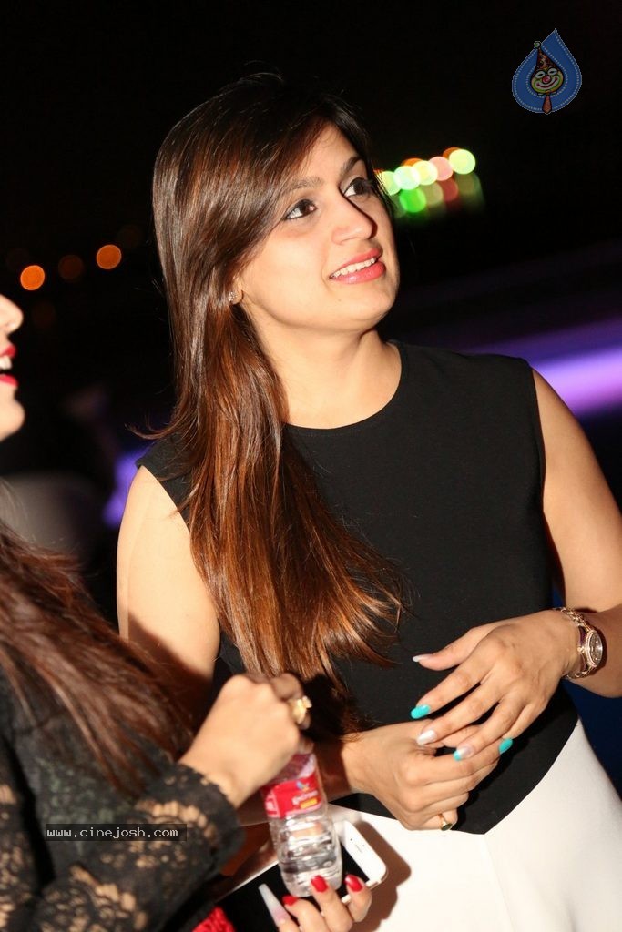 Manish and Rekha Wedding Anniversary Party - 70 / 127 photos