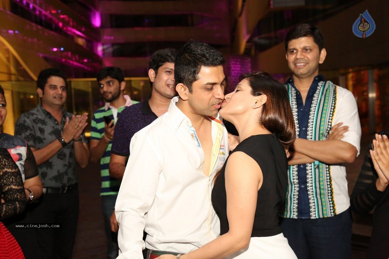 Manish and Rekha Wedding Anniversary Party - 76 / 127 photos