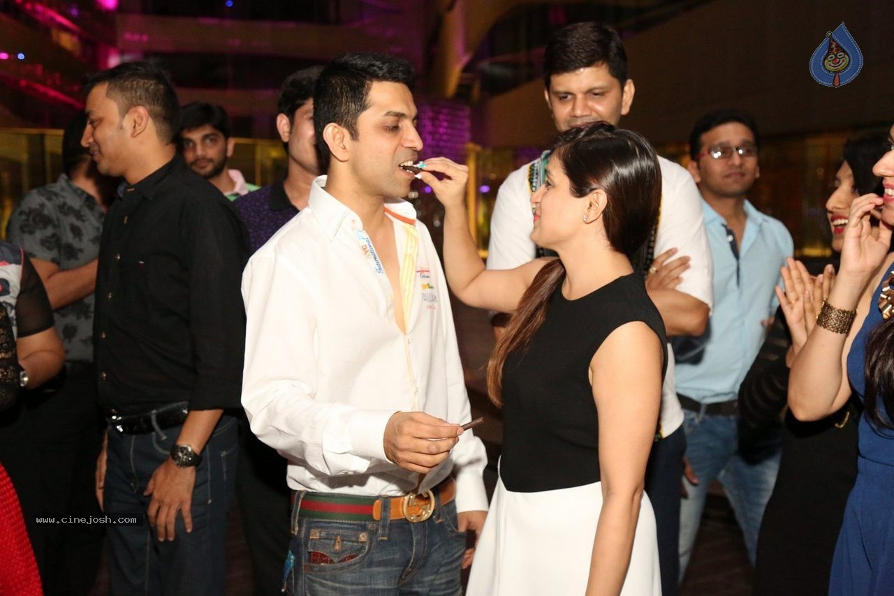 Manish and Rekha Wedding Anniversary Party - 88 / 127 photos