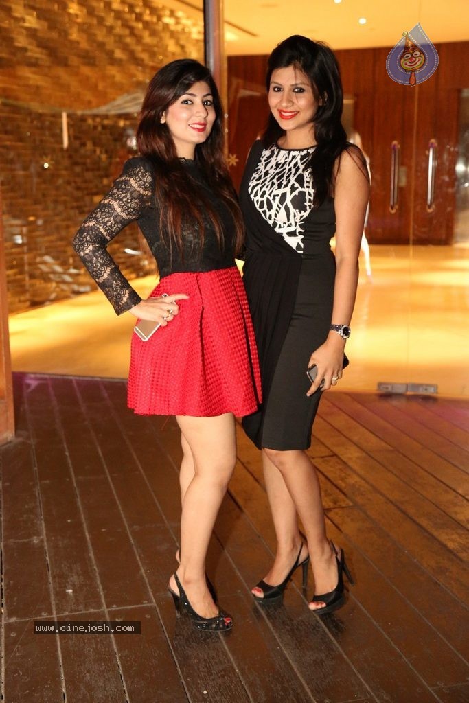 Manish and Rekha Wedding Anniversary Party - 94 / 127 photos