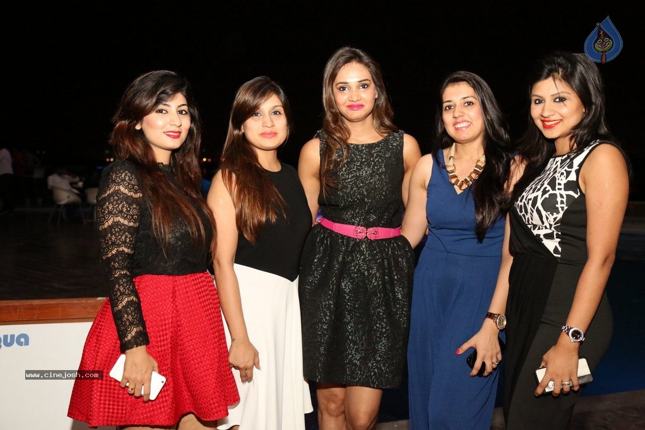 Manish and Rekha Wedding Anniversary Party - 112 / 127 photos