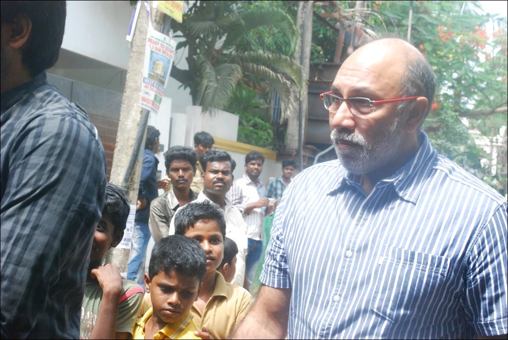Manivannan Passed Away Photos - 37 / 78 photos