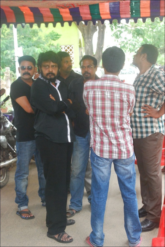 Manivannan Passed Away Photos - 47 / 78 photos