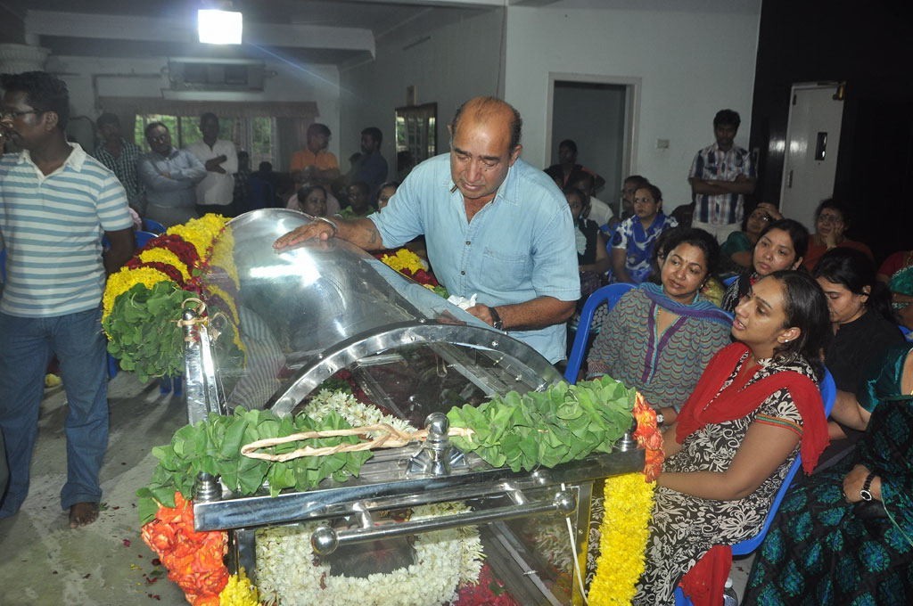 Manjula Vijayakumar Condolences - 27 / 134 photos