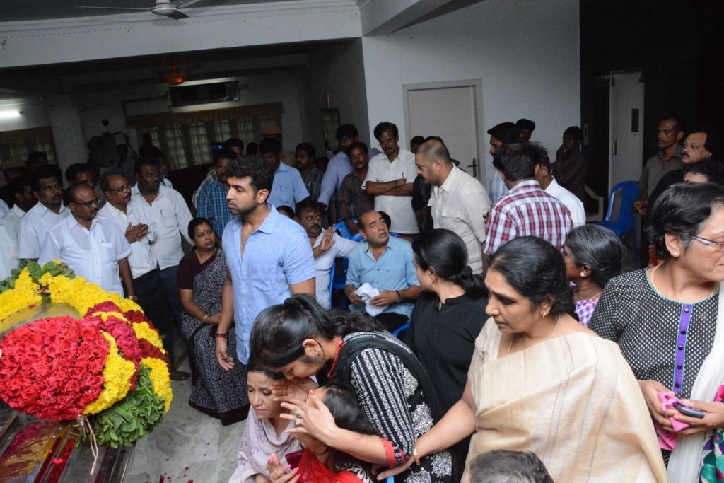 Manjula Vijayakumar Condolences - 43 / 134 photos