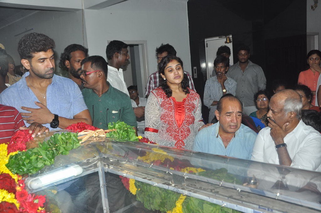 Manjula Vijayakumar Condolences - 49 / 134 photos