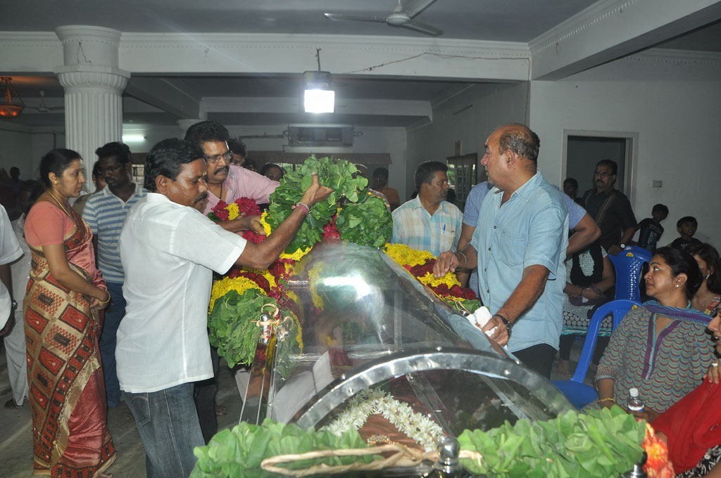 Manjula Vijayakumar Condolences - 72 / 134 photos