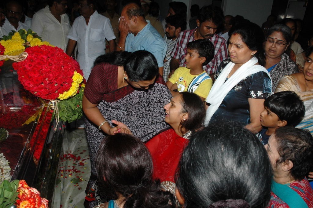Manjula Vijayakumar Condolences - 90 / 134 photos