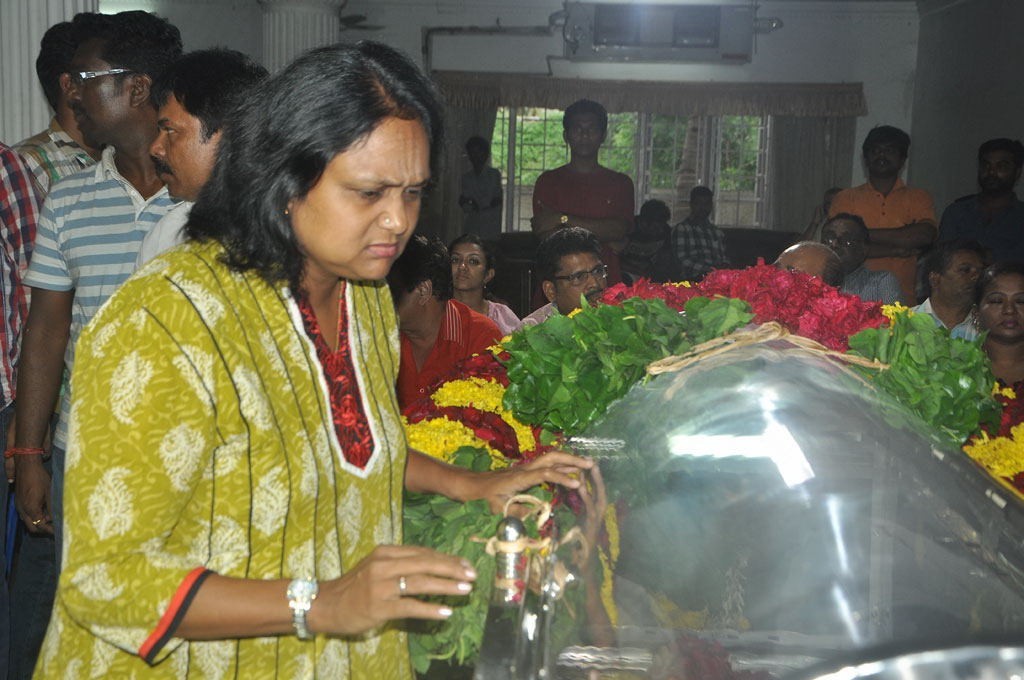 Manjula Vijayakumar Condolences - 91 / 134 photos