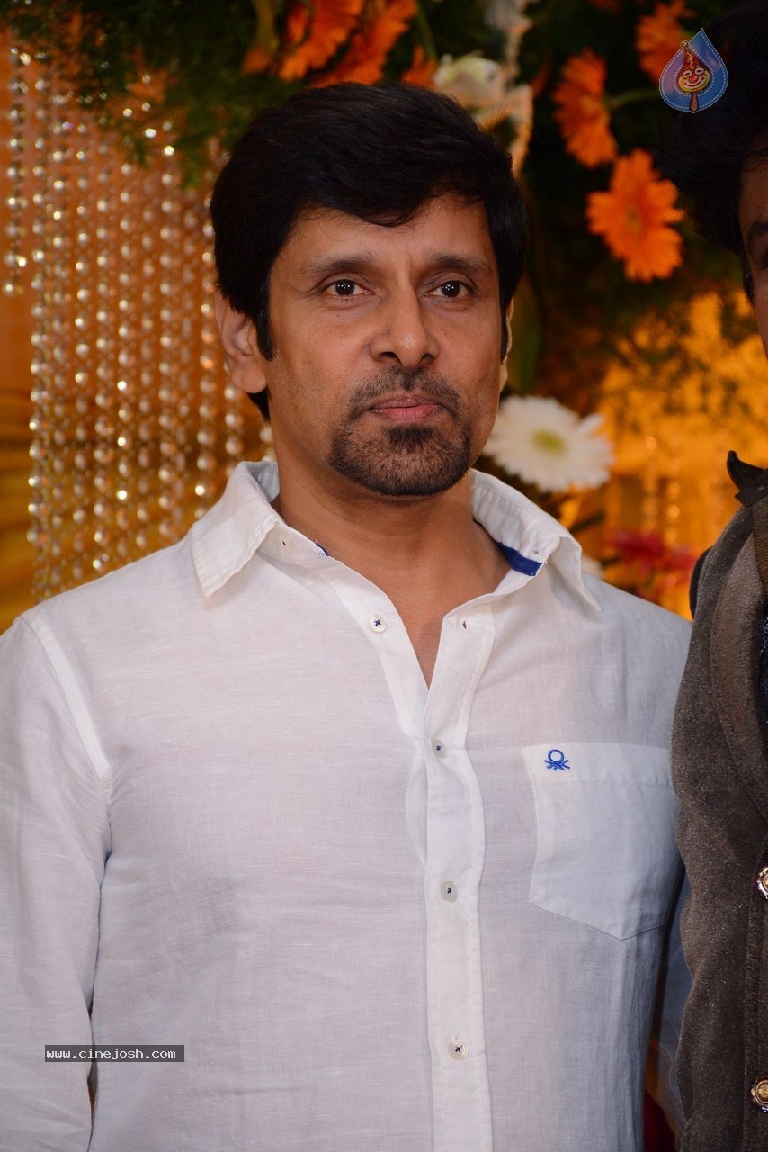 Mansoor Ali Khan Daughter Wedding Reception - 67 / 101 photos