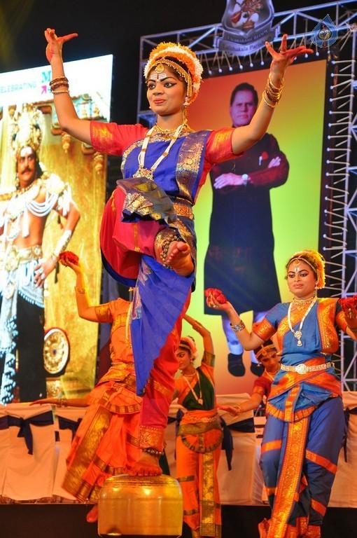 MB 40 Celebrations 1 - 32 / 72 photos