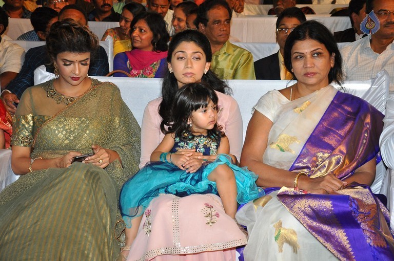 MB 40 Celebrations 2 - 24 / 61 photos